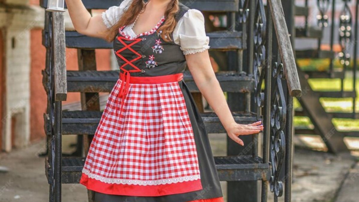 Women Lederhosen